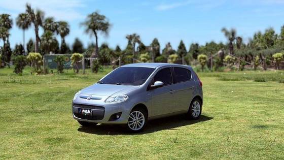 FIAT PALIO 1.6 MPI ESSENCE 16V FLEX 4P AUTOMATIZADO